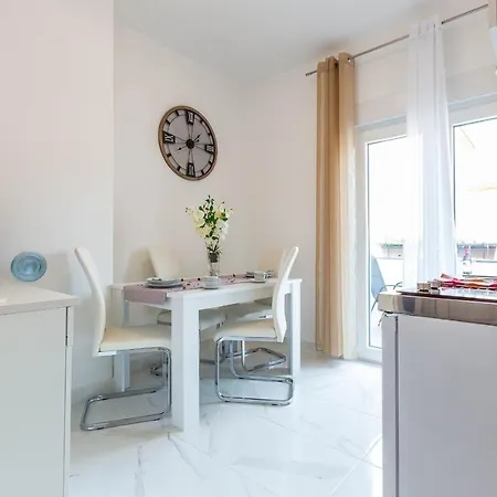 Viktorija 1br * زادار