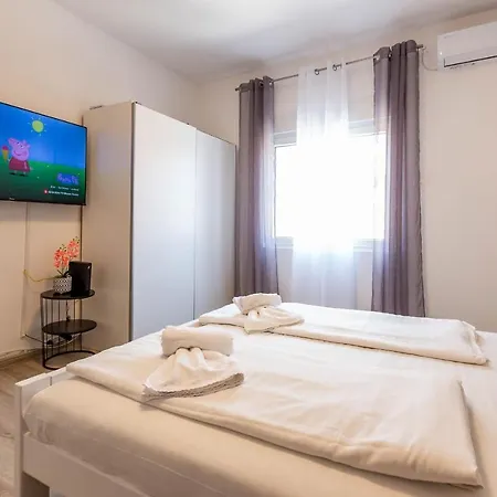 Viktorija 1br * Zara