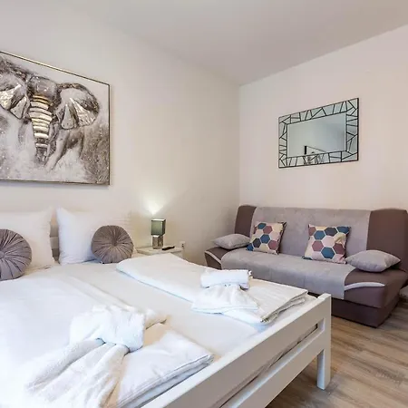 Viktorija 1br * Zadar