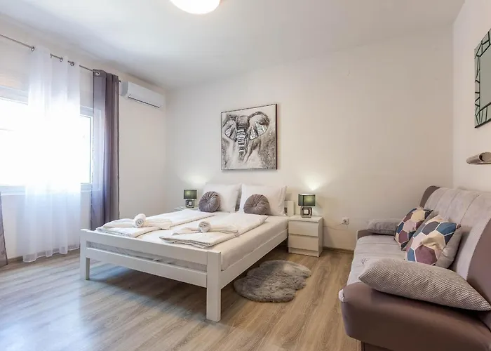 Lägenhet Viktorija 1br